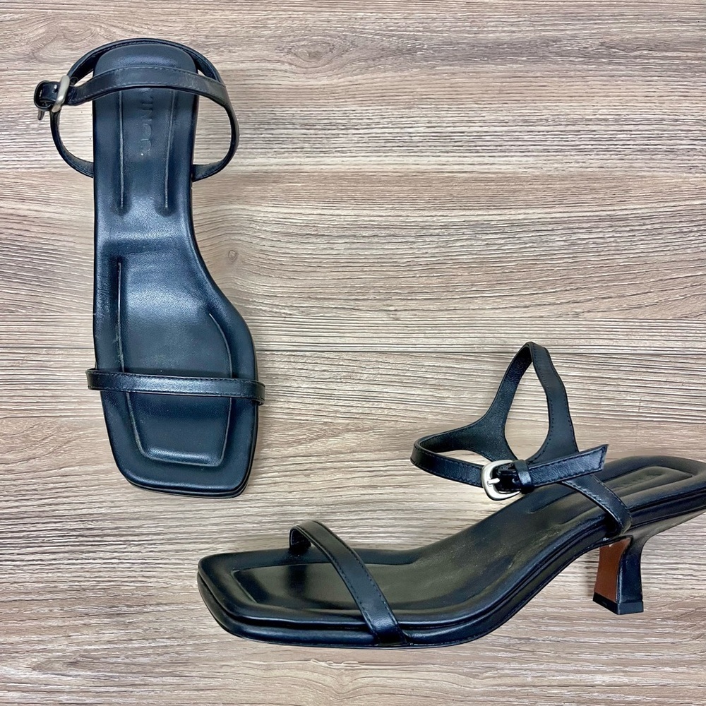 Vince Black Coco Leather Heeled Sandal Size 6.5 - Picture 2 of 9